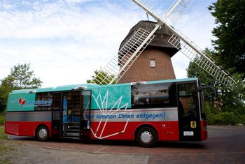 Foto Bücherbus vor Flohrmühle Eschede